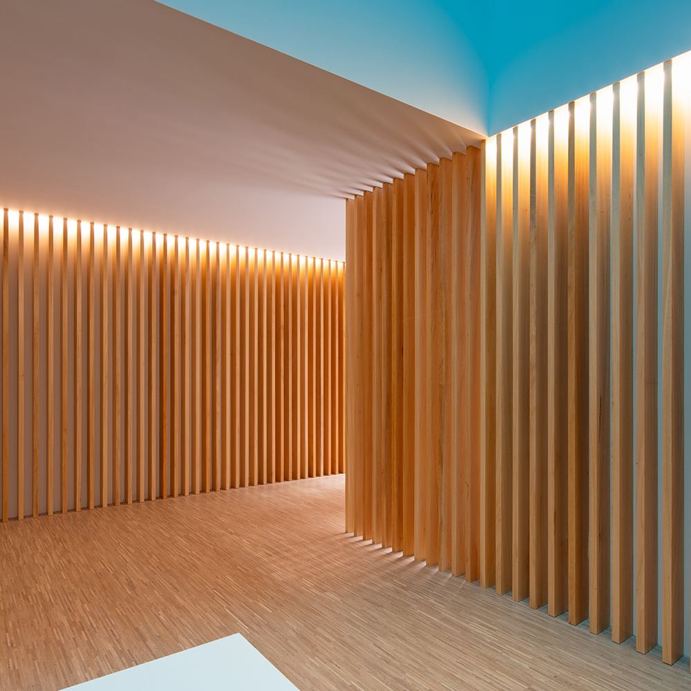 50x150mm WPC Timber Tube Column Hollow Timber Slat Panel for Partition